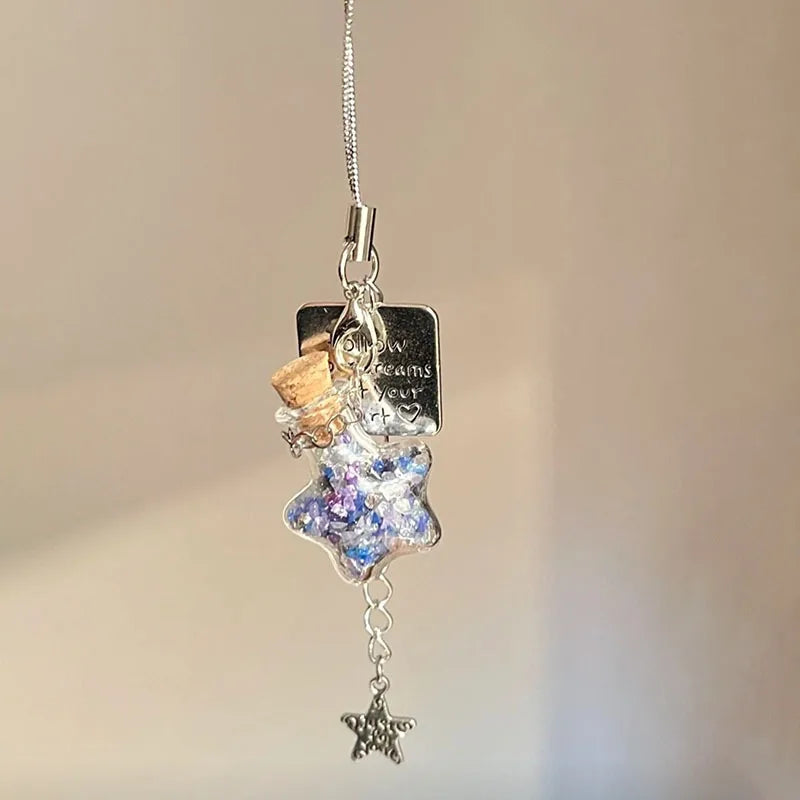 Phone Jewelry Plant Phone Charm Hangings Lucky Four Leaf Grass Phone Strap Keychain Acrylic Charm Suitable for Bags and Keys